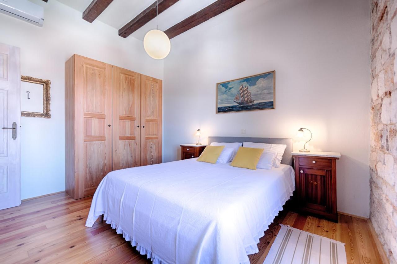 Apartment Lilly Vis Ngoại thất bức ảnh